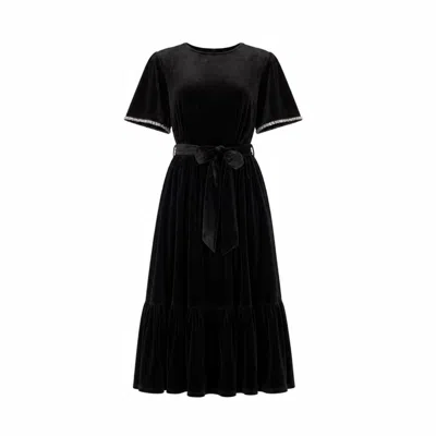 Yumi Women's  Black Velvet Midi Dress With Embellished Sleeve
