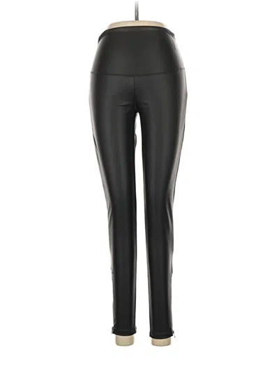 Pre-owned Yummie Active Pants In Black
