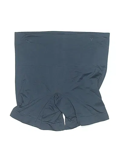 Pre-owned Yummie Athletic Shorts In Blue