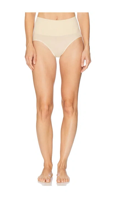 Yummie Ultralight Shaping Brief