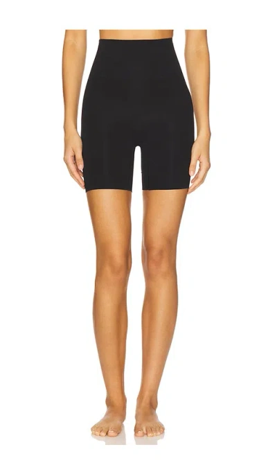 Yummie Ultralight Shaping Slip Short In Black