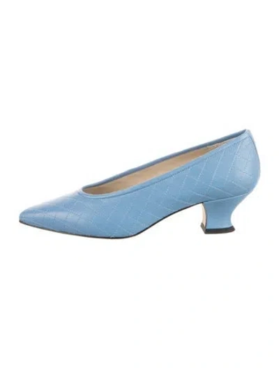 Pre-owned Yuni Buffa Leather Patterned Pumps In Blue