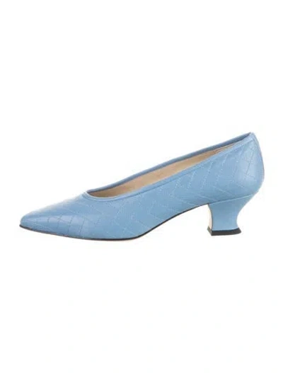 Pre-owned Yuni Buffa Leather Patterned Pumps In Blue