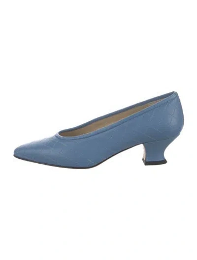 Pre-owned Yuni Buffa Leather Patterned Pumps In Blue