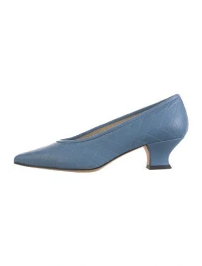 Pre-owned Yuni Buffa Leather Patterned Pumps In Blue
