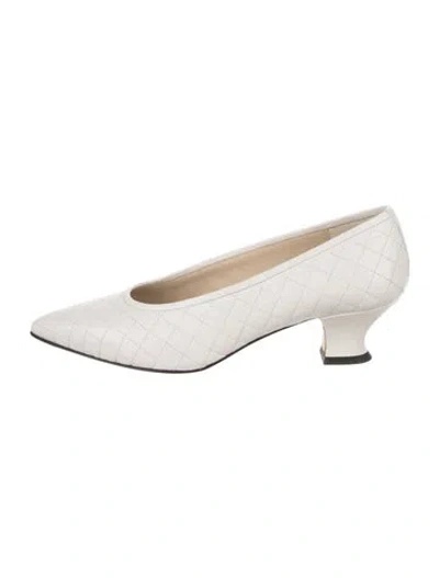Pre-owned Yuni Buffa Leather Patterned Pumps In Neutrals