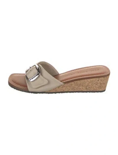 Pre-owned Yuni Buffa Leather Slides In Black/neutrals