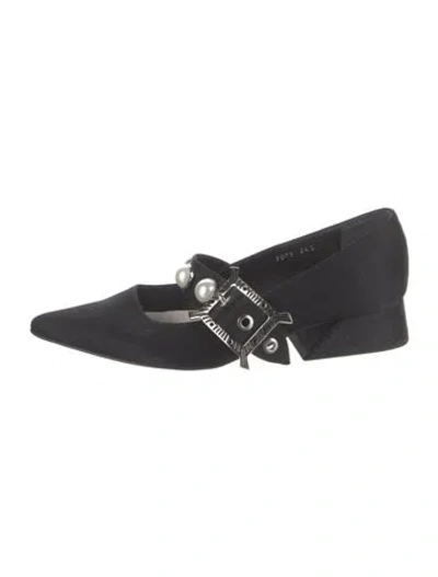 Pre-owned Yuul Yie Satin Pumps In Black
