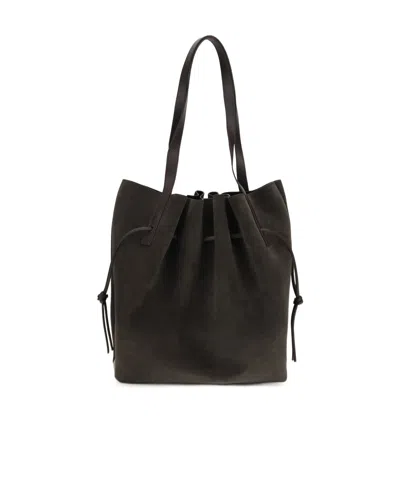 Yuzefi Scallop Drawstring Tote Bag In Black