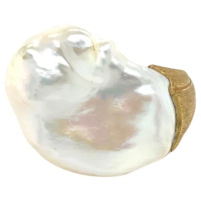 Pre-owned Yvel Satin Sea Baroque Freshwater Pearl 18k Yellow Gold Ring - Size 6