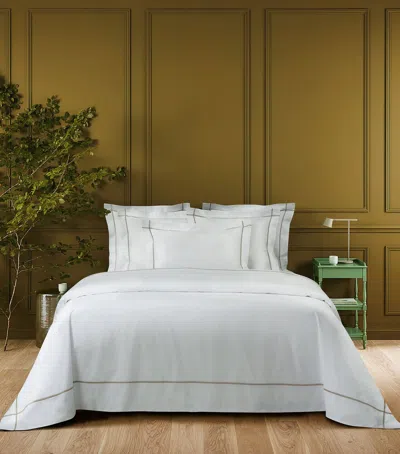 Yves Delorme Athena Pierre Super King Duvet Cover In White