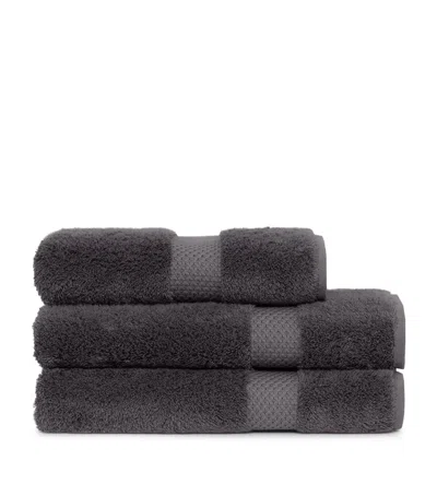 Yves Delorme Etoile Hand Towel In Gray
