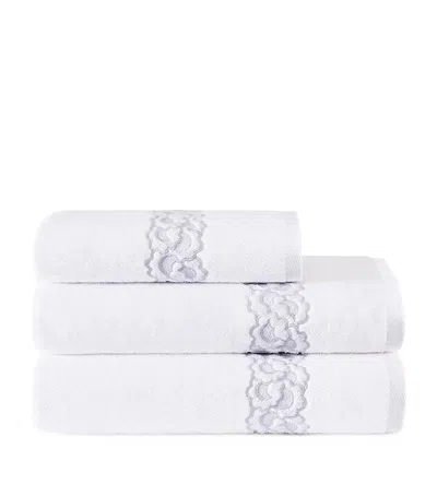 Yves Delorme Festons Bath Towel In White