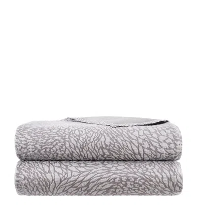 Yves Delorme Souvenir Double Bedcover In Grey