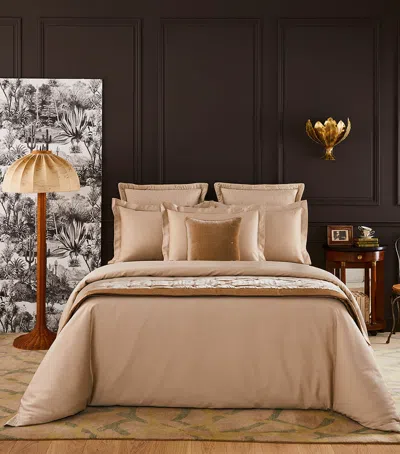 Yves Delorme Triomphe Super King Fitted Sheet In Beige