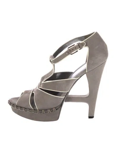 Pre-owned Yves Saint Laurent Rive Gauche Suede Cutout Accent T-strap Sandals In Gray