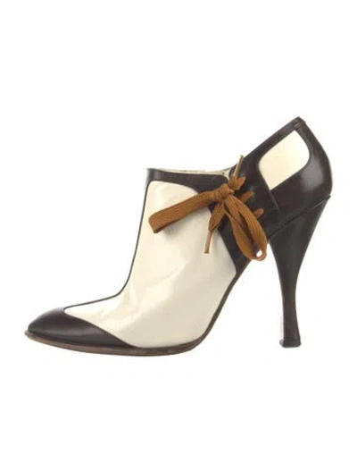 Pre-owned Yves Saint Laurent Rive Gauche Vintage 2004 T-strap Pumps In White