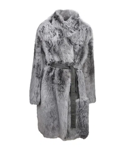 Yves Salomon Belted Shearling Coat In Gray