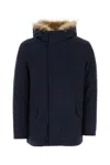 Yves Salomon Waist Drawstring Coat With Fur Trim Hood In Navy Blue