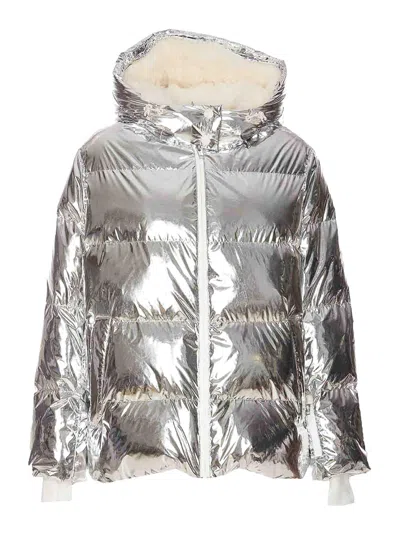 Yves Salomon Fox Detail Hood Quilted Down Jacket In Silver