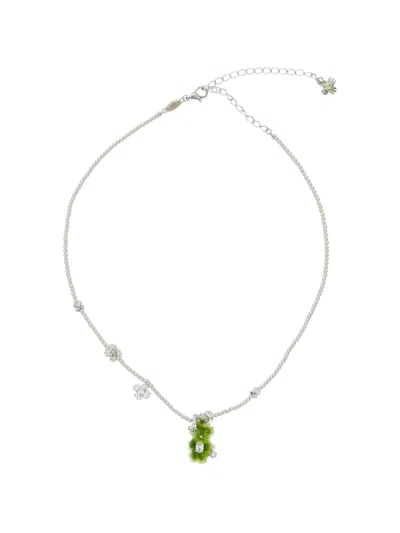 Yvmin Flower Pendant Necklace In Silver