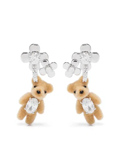 Yvmin Mini Bear Flower Earrings In Silver