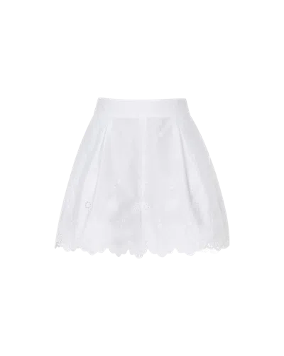 Yvon Azalee Shorts In White