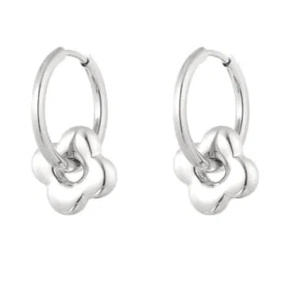 Yw Silver Earrings With Thick Clover Charm In Metallic