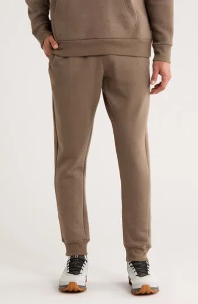 Z By Zella Freeform Fleece Joggers In Brown