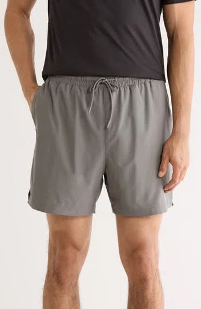 Z By Zella Momentum 5-inch Training Shorts In Gray