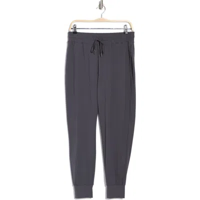 Z By Zella On The Move Pocket Joggers In Grey Forged