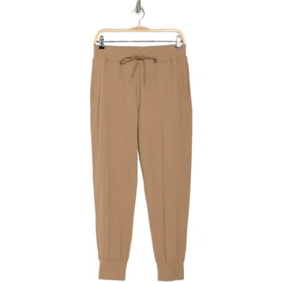 Z By Zella On The Move Pocket Joggers In Tan Portabella