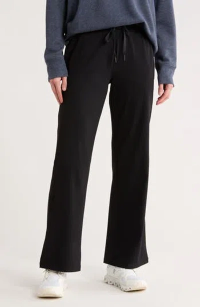 Z By Zella On The Move Straight Leg Pants In Black