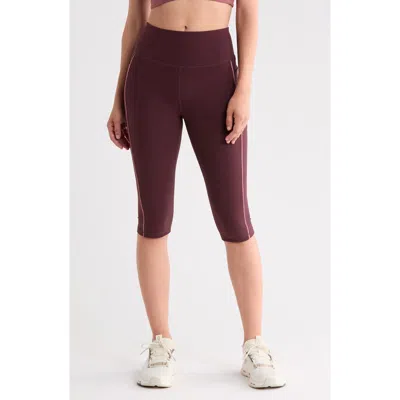 Z By Zella Perform High Waist Piped Capri Leggings In Burgundy Fudge