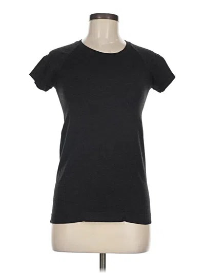 Pre-owned Z By Zella Short Sleeve T-shirt In Black