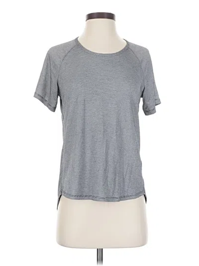 Pre-owned Z By Zella Short Sleeve T-shirt In Gray