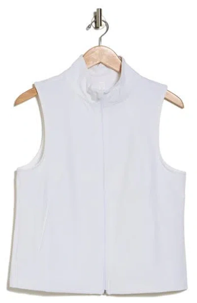 Z By Zella Straight Away Zip Vest In White