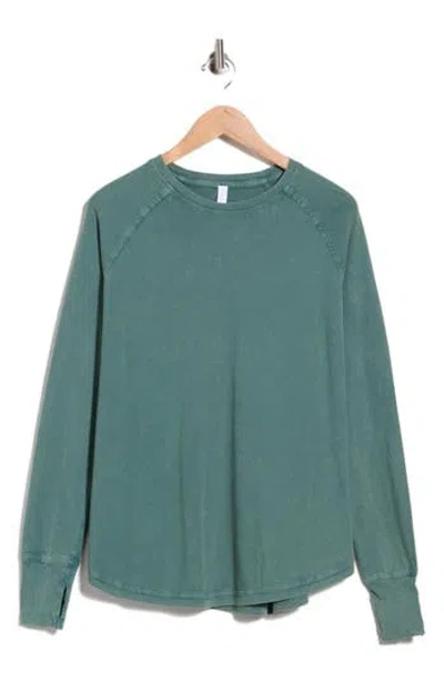 Z By Zella Vintage Wash Relaxed Long Sleeve 2.0 Tee In Green Tree