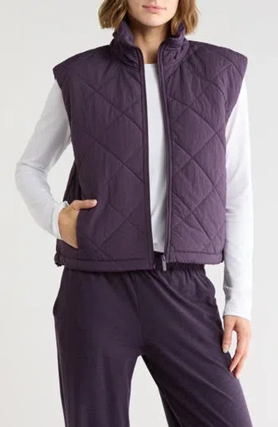 Z By Zella Wander Diamond Quilted Vest In Purple