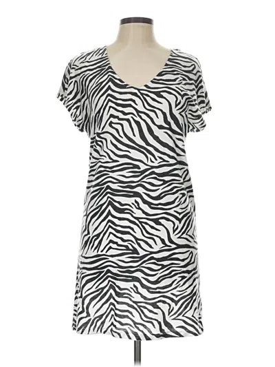 Pre-owned Z Supply Casual Dress In Ivory