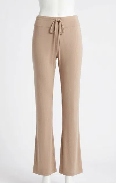 Z Supply Cloud Nine Jersey Pant In Latte In Brown