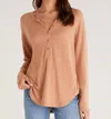 Z SUPPLY KAIA MARLED HENLEY TOP IN SADDLE