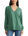 Z Supply Modern V-neck Weekender In Green