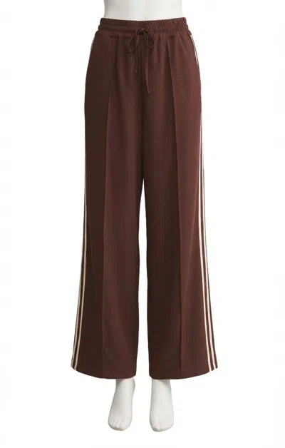 Z Supply Saunder Track Pant In Sandalwood In Brown