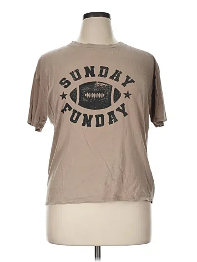 Pre-owned Z Supply Short Sleeve T-shirt In Tan