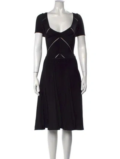Pre-owned Zac Zac Posen V-neck Midi Length Dress In Black