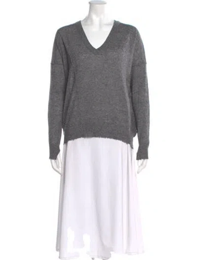 Pre-owned Zadig & Voltaire Cashmere V-neck Sweater In Gray