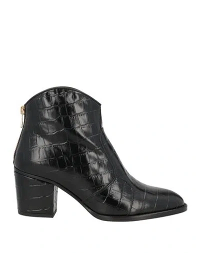 Zadig & Voltaire Woman Ankle Boots Black Size 8 Leather