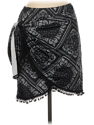 Pre-owned Zaful Casual Skirt In Black