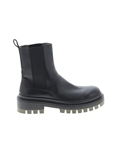 Pre-owned Zara Ankle Boots In Black